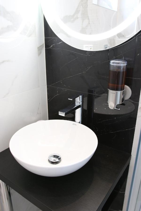 Typton Hotel&Spa Medzilaborce Bagian luar foto