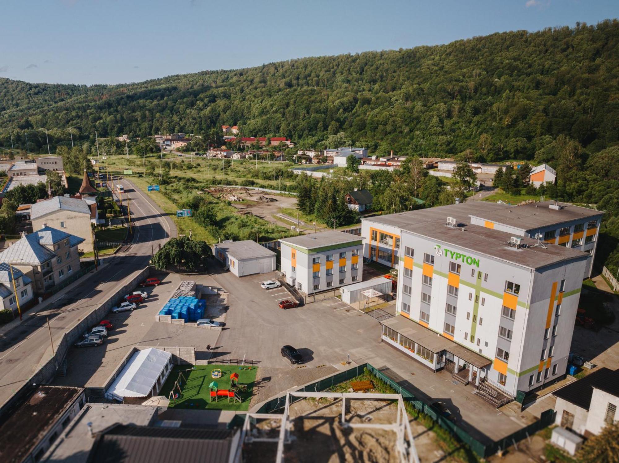 Typton Hotel&Spa Medzilaborce Bagian luar foto