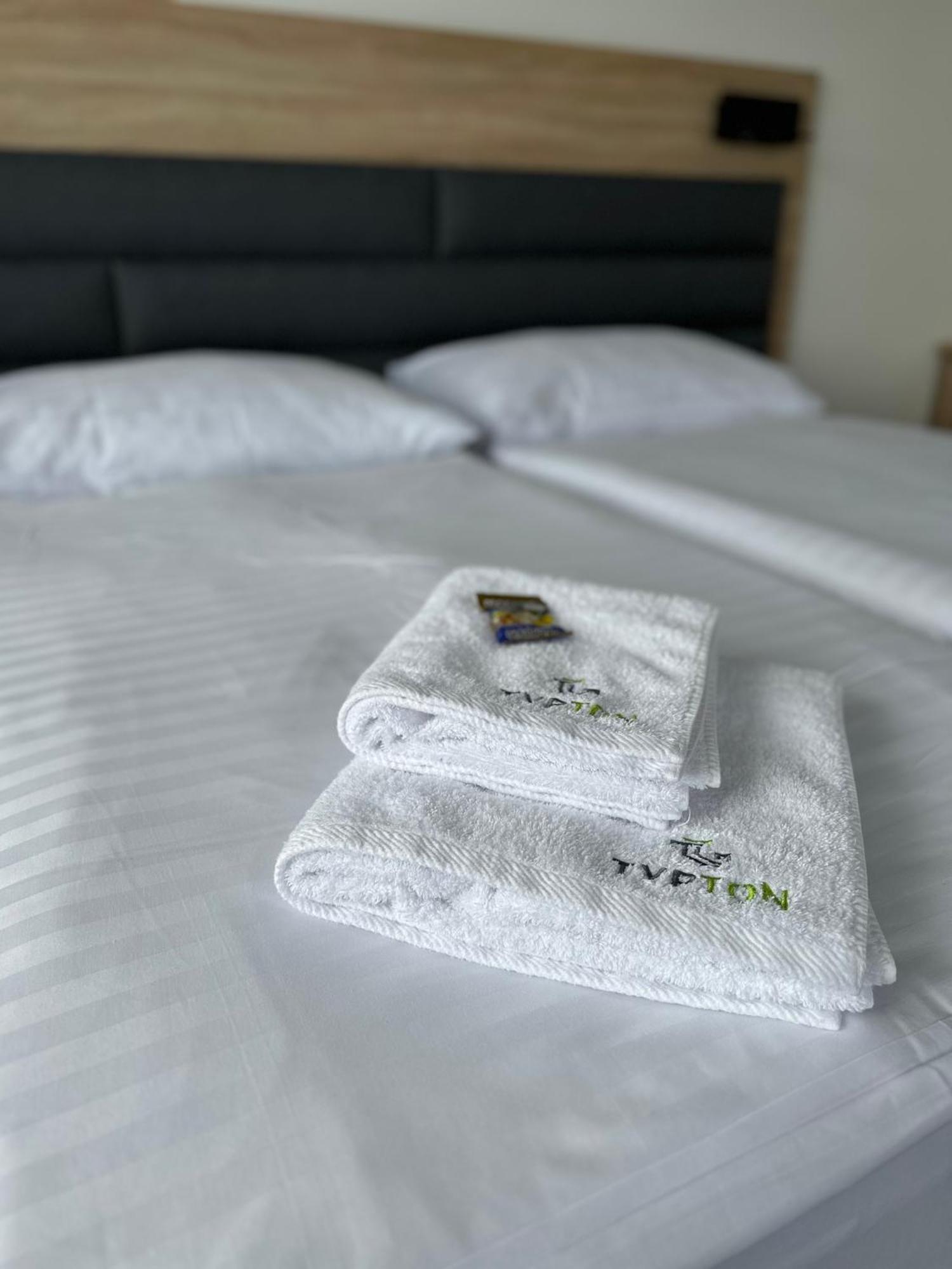 Typton Hotel&Spa Medzilaborce Bagian luar foto
