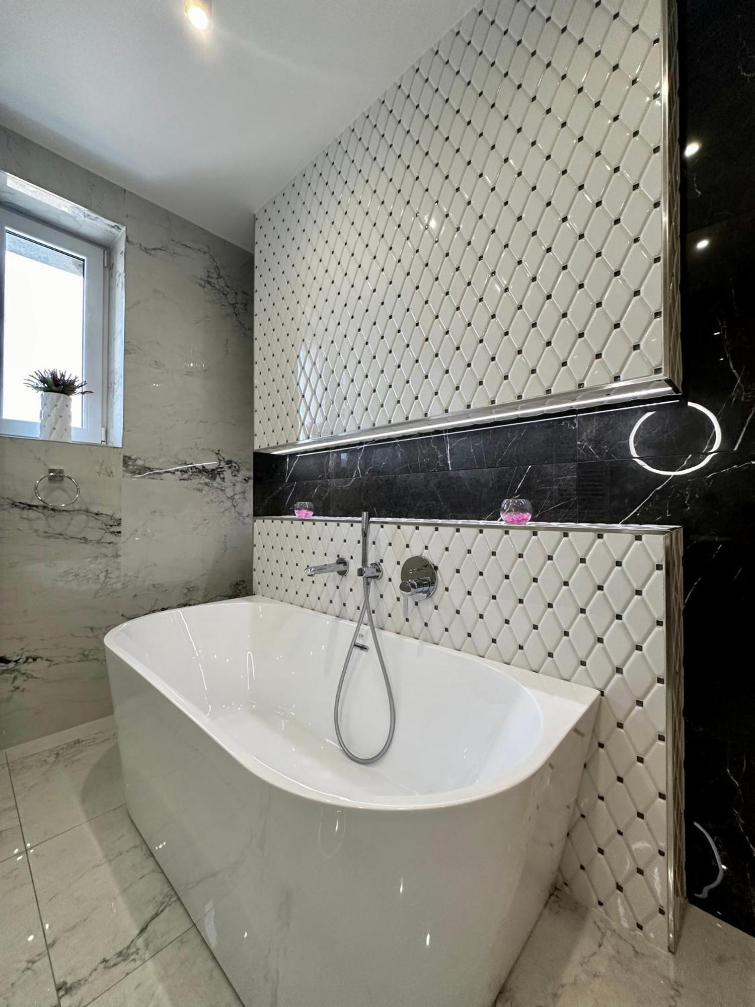 Typton Hotel&Spa Medzilaborce Bagian luar foto